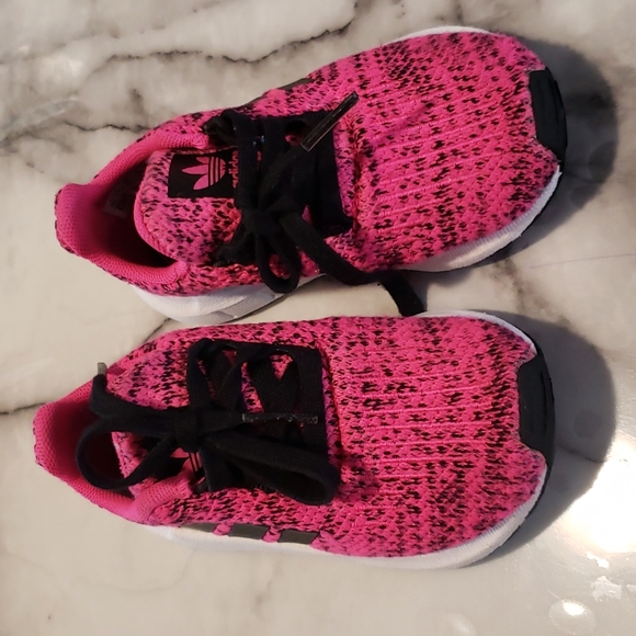 Shoes - Picture 1 of 2